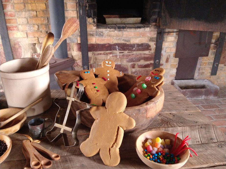 Decorate gingerbread and enjoy the holidays the nineteenth century way this week at Fort Gibson. Photo courtesy Fort Gibson Historical Site