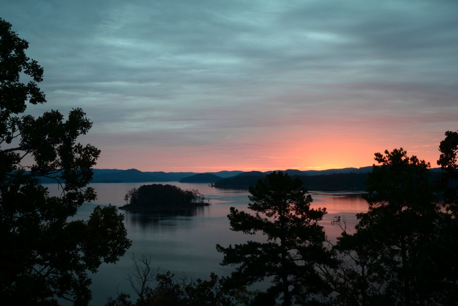 Lodge view at Beavers Bend State Park. Photo by Kim Baker/Oklahoma Tourism