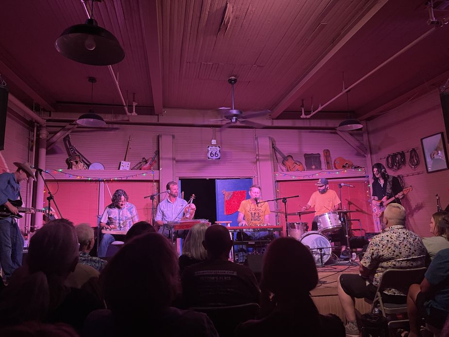 John Fullbright at the Blue Door, 2022. Photo by Nathan Gunter