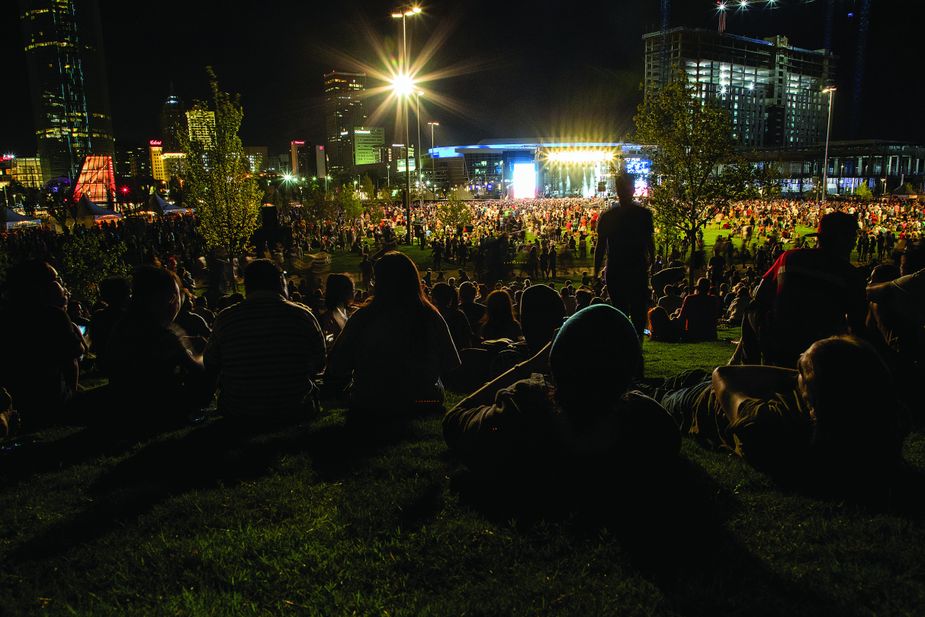 After two years of construction, Scissortail Park’s first phase opened in September 2019. Among its amenities are a 3.7-acre lake, gardens, wetlands, event pavilions, and a central lawn with a stage perfect for large-scale performances. Photo by Lori Duckworth