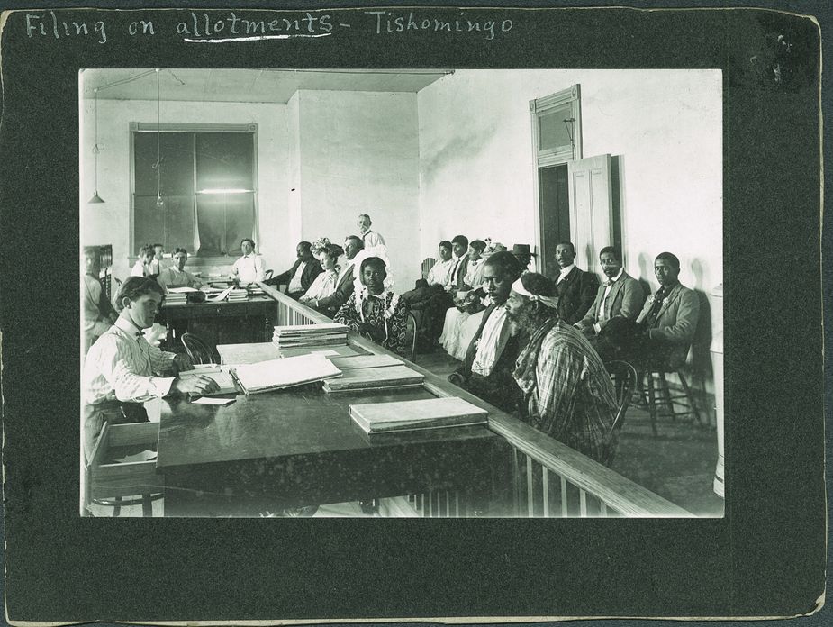 Chickasaw Freedmen file for allotments in Tishomingo. Photo courtesy Oklahoma Historical Society
