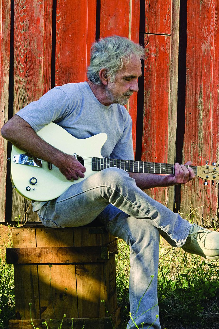 JJ Cale in a 2009 publicity photo for "Roll On". Photo by Jane Richey