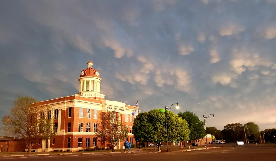 Beckham County Courthouse. Photo by Lori Duckworth