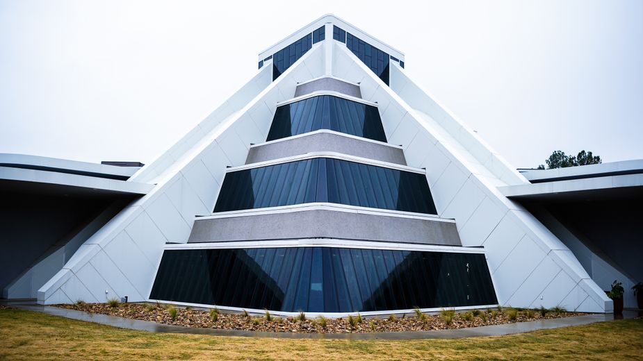 The pyramid addition to the museum was inspired by the Mexican pyramids Temple of the Moon in San Juan Teotihuacán and the Temple of the Magician in Uxmal. Photo by Laci Schwoegler/Retrospec Films