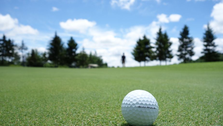 Pair up to putt at River Oaks Golf Club's 2-Man Championship.