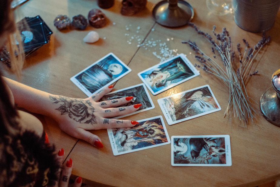 Tarot readings and more metaphysical pleasures will enchant visitors to the Oklahoma City Spirit Fair at Reed Conference Center in Midwest City. Photo courtesy Pexels