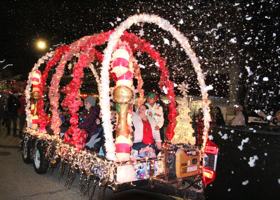 The Sapulpa Christmas Parade of Lights is bringing Hallmark-style cheer to the holiday season. Photo courtesy Sheri Ishmael-Waldrop / Sapulpa Chamber of Commerce